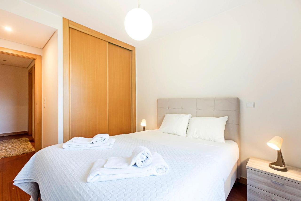 2Br Flat By Metro W/ Free Parking By Lovelystay Vila Nova de Gaia Eksteriør bilde