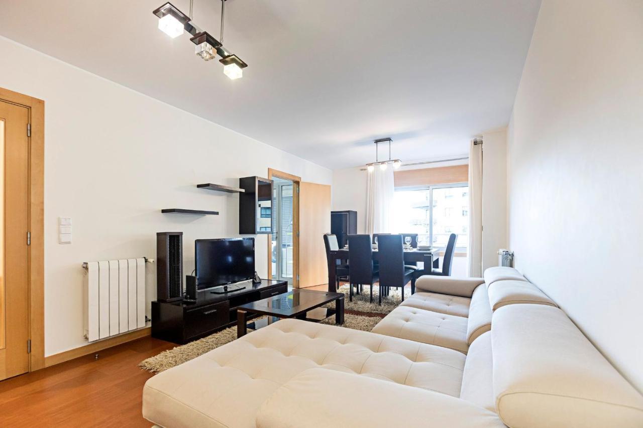 2Br Flat By Metro W/ Free Parking By Lovelystay Vila Nova de Gaia Eksteriør bilde