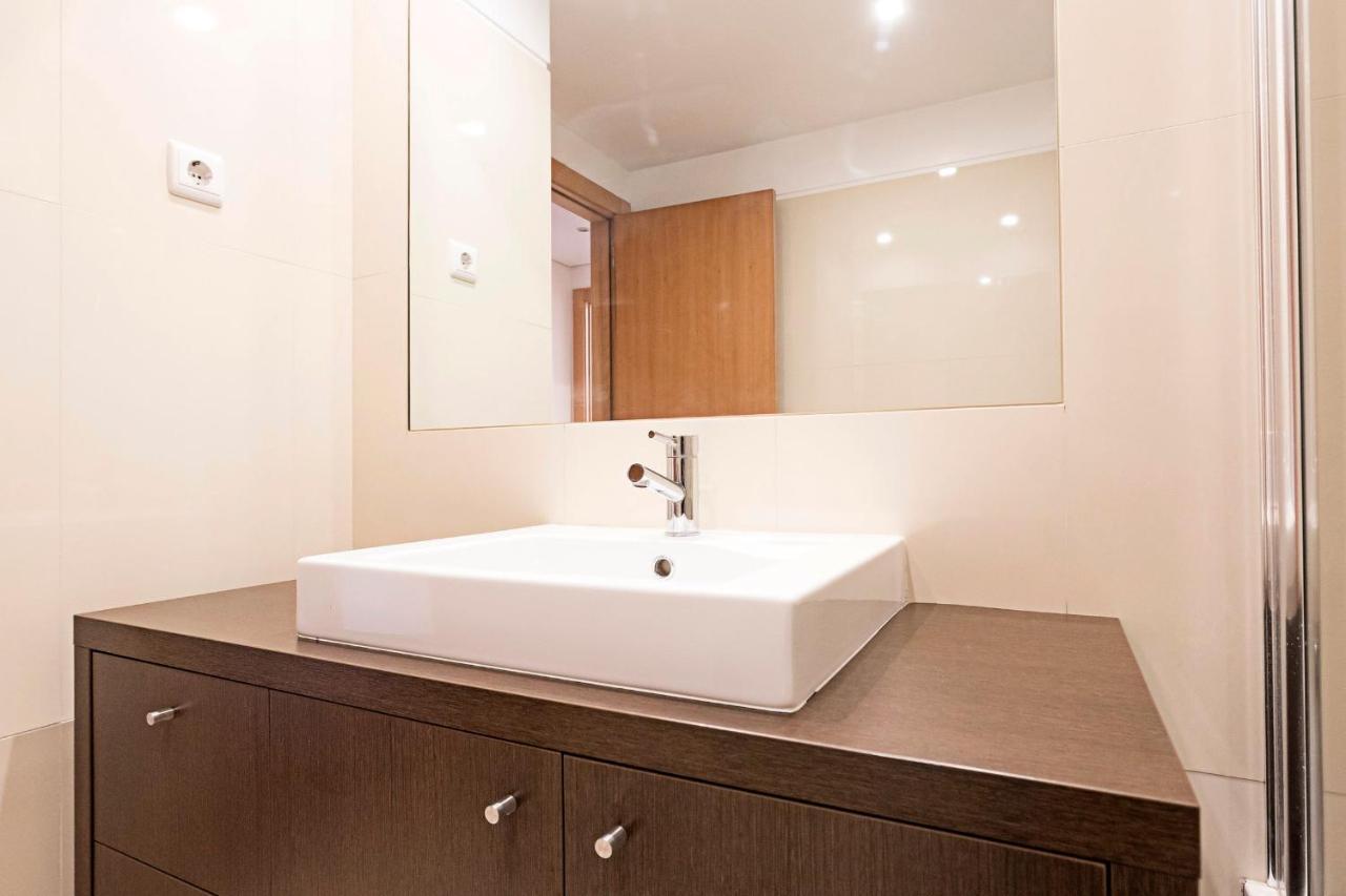 2Br Flat By Metro W/ Free Parking By Lovelystay Vila Nova de Gaia Eksteriør bilde