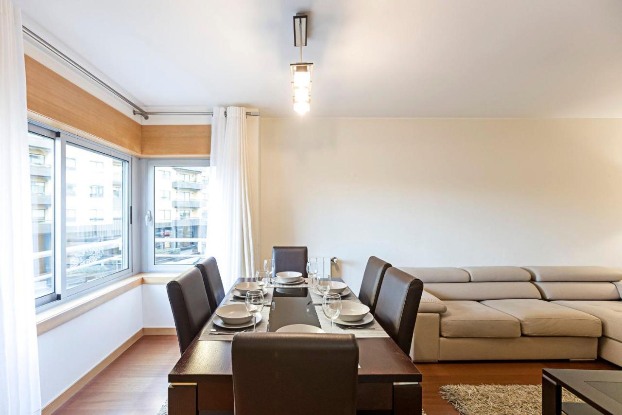 2Br Flat By Metro W/ Free Parking By Lovelystay Vila Nova de Gaia Eksteriør bilde