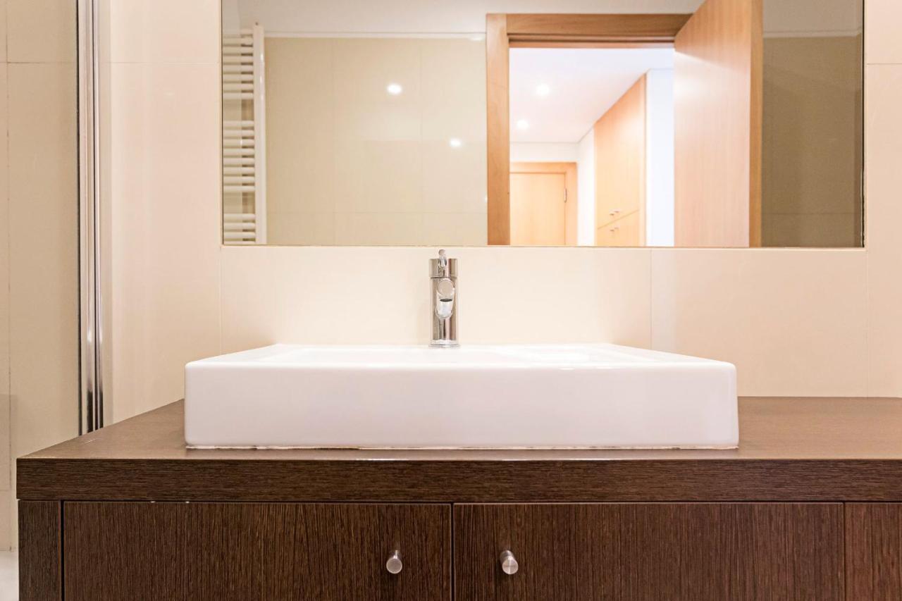 2Br Flat By Metro W/ Free Parking By Lovelystay Vila Nova de Gaia Eksteriør bilde